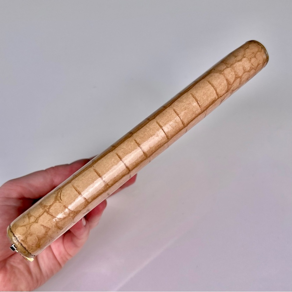 Miu Miu Pink Croc-Embossed Wallet - Picture 5 of 9